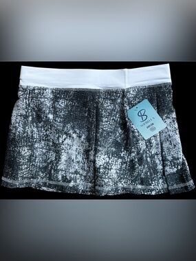 Sofibella skort for tennis, pickleball, or golf.